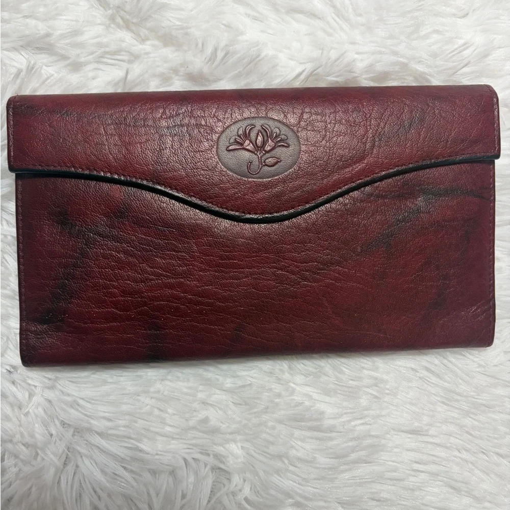Buxton Leather Envelope Wallet in Wine Red